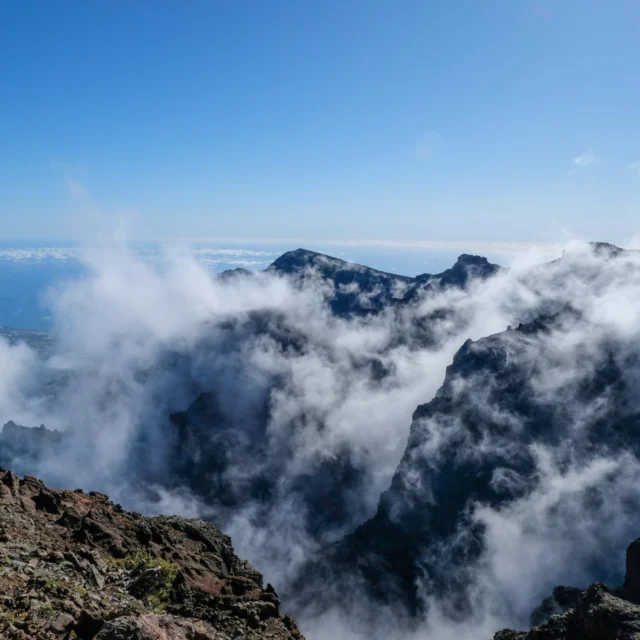 Drone footage of the Roque de los Muchachos in La Palma. Such amazing views and beautiful cloud formations. Must see for everyone visiting La Palma :)